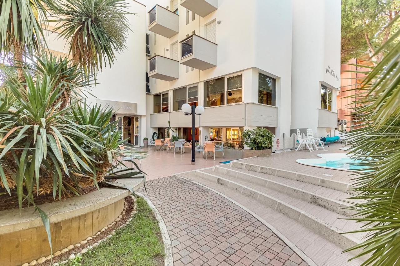 Hotel Kiss Cesenatico Ngoại thất bức ảnh