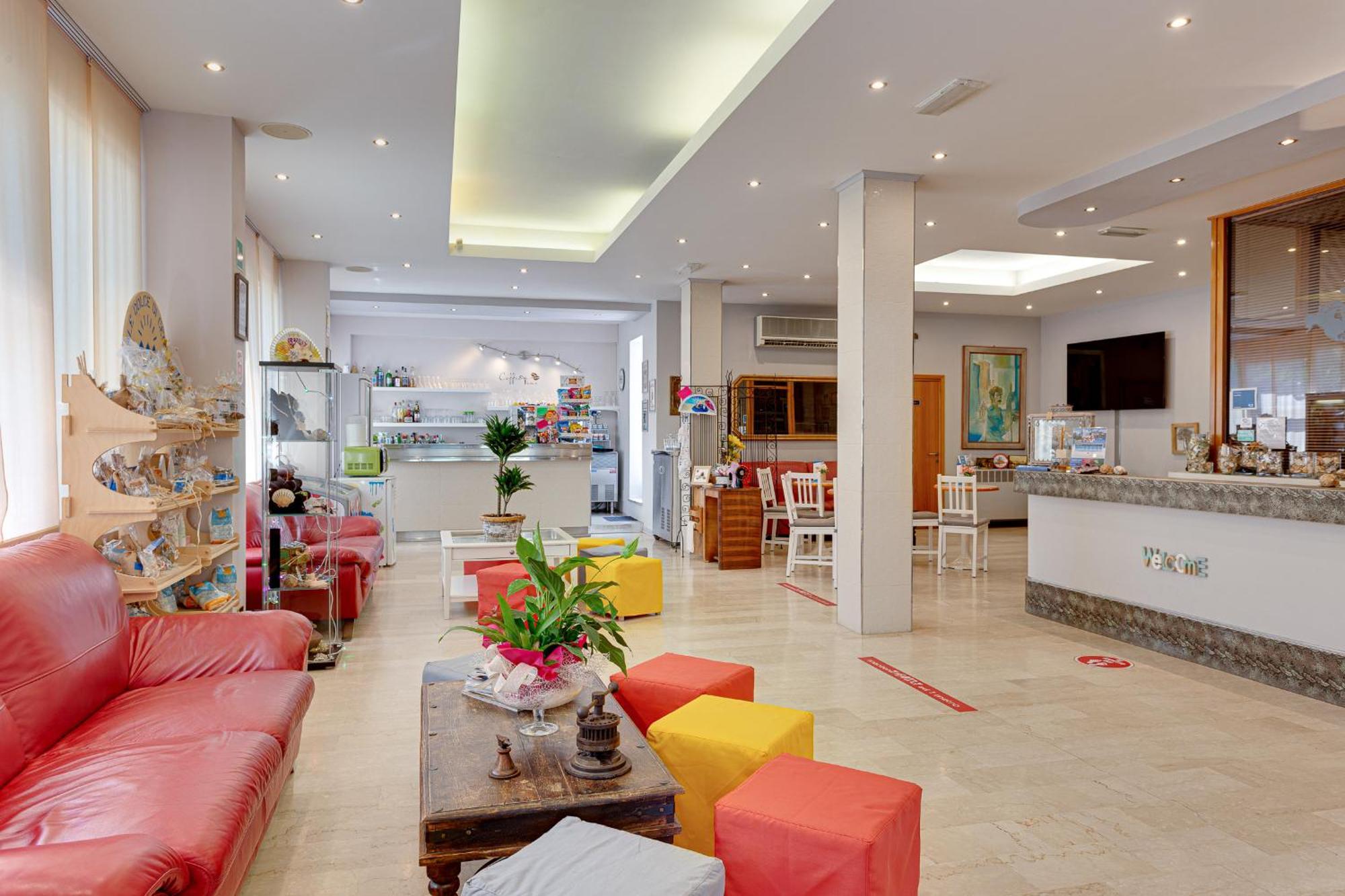 Hotel Kiss Cesenatico Ngoại thất bức ảnh